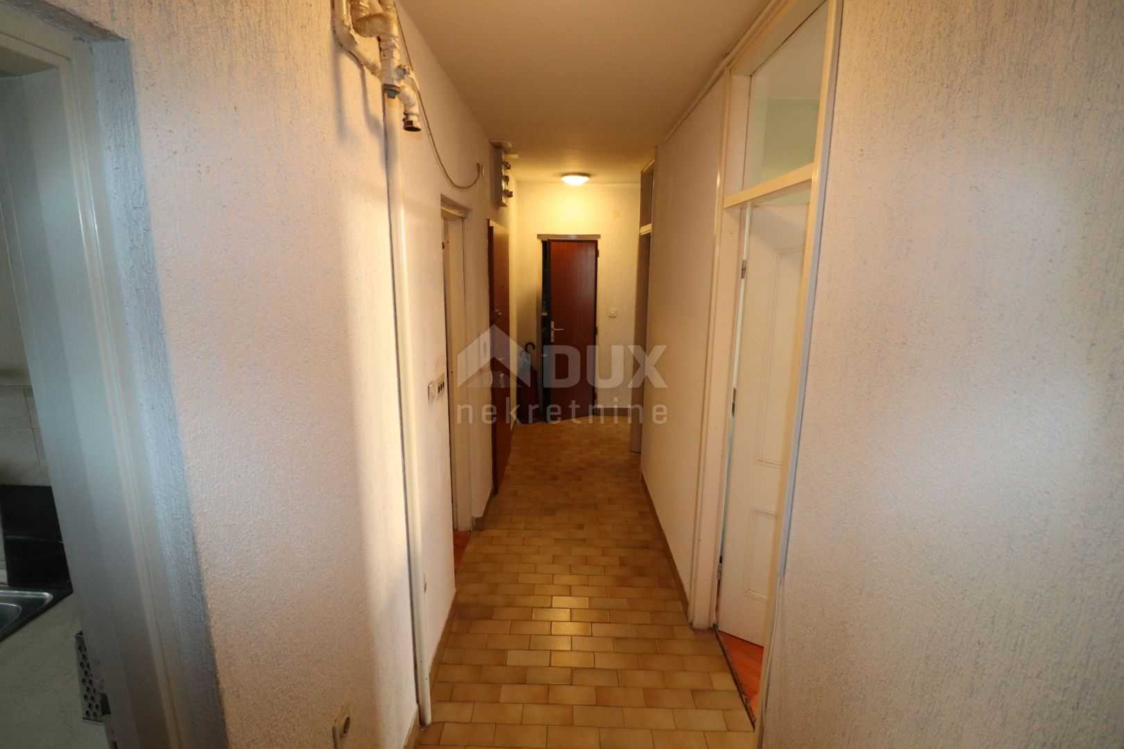 Condominium dans Drénova, Primorsko-Goranska Zupanija 11370054