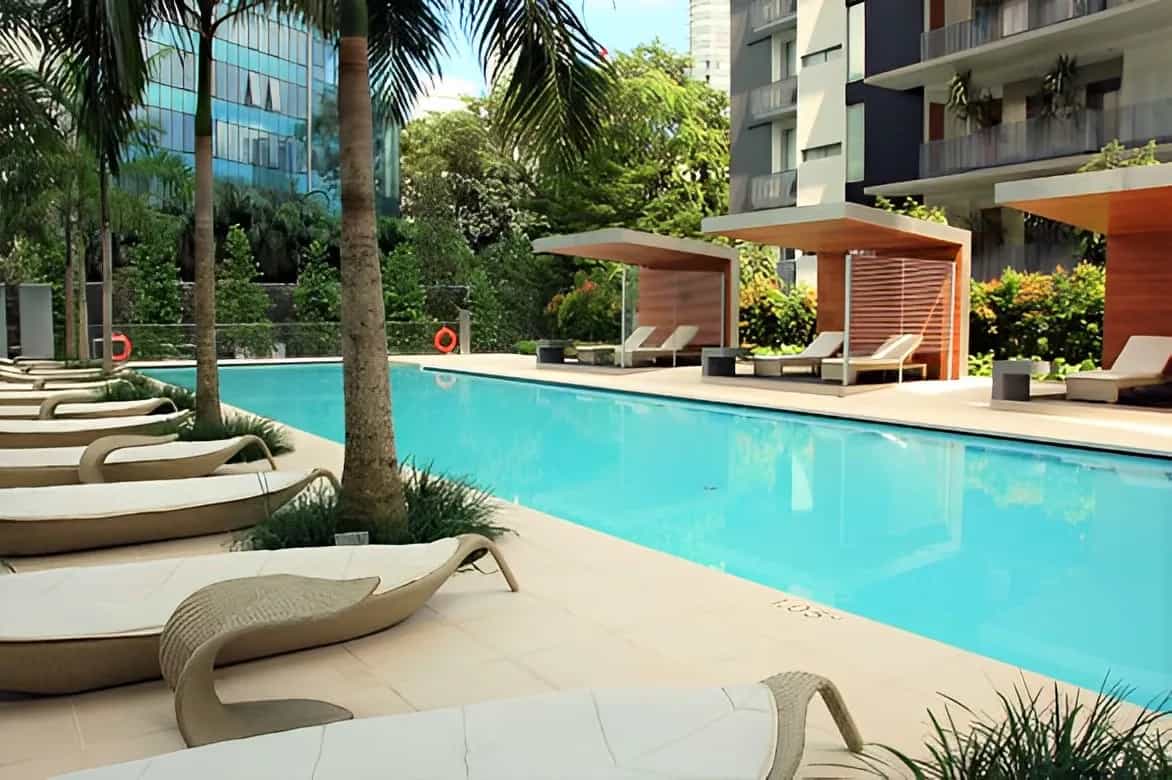 Condominium in Singapore, 123 Angullia Park 11370714