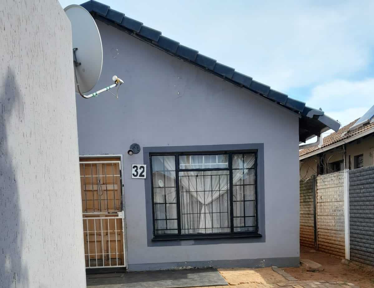 House in Mid-Ennerdale, Gauteng 11370788