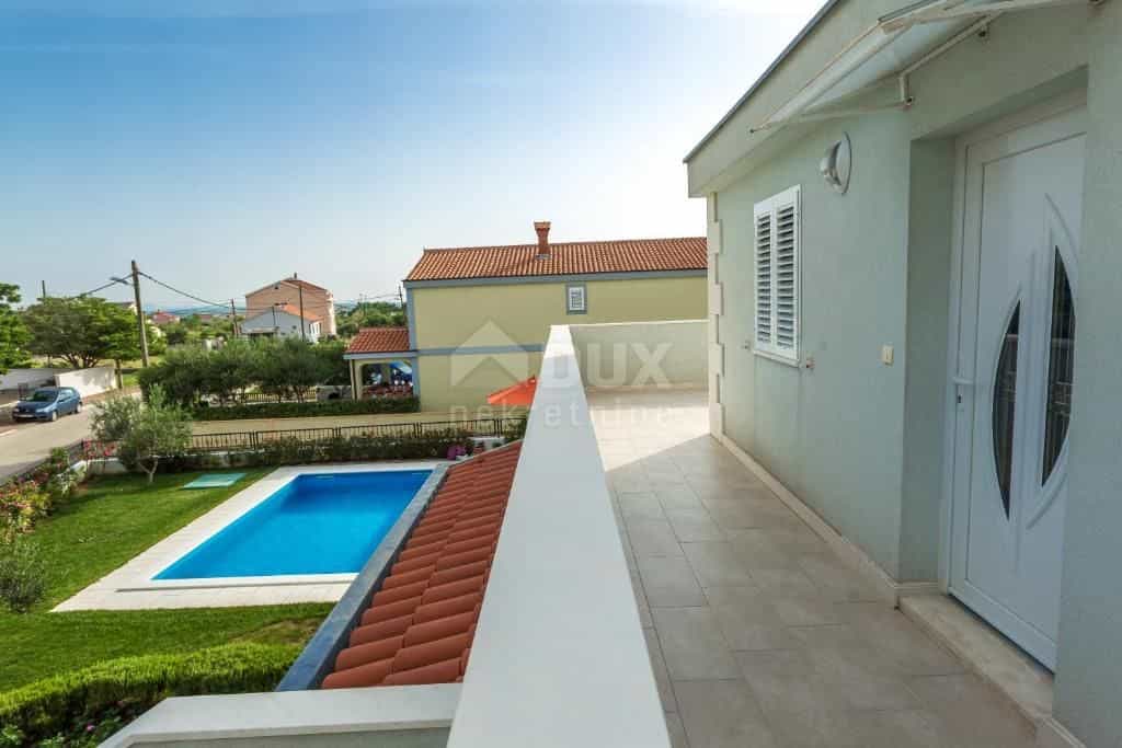 House in Vrsi, Zadar County 11370909