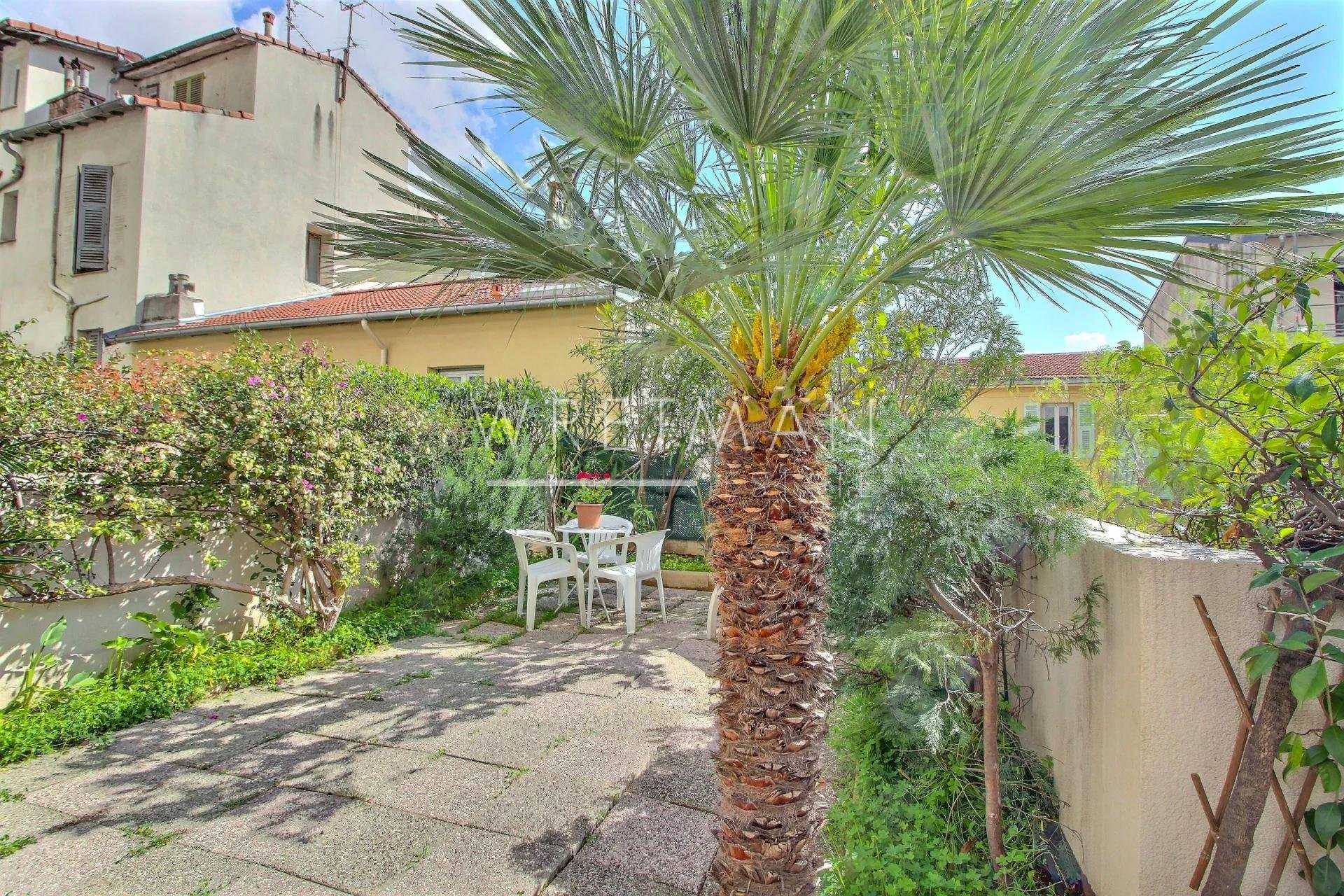 Condominium in Saint-Philippe, Provence-Alpes-Cote d'Azur 11371108
