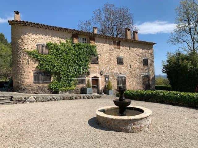 Rumah di Seillan, Provence-Alpes-Cote d'Azur 11371149