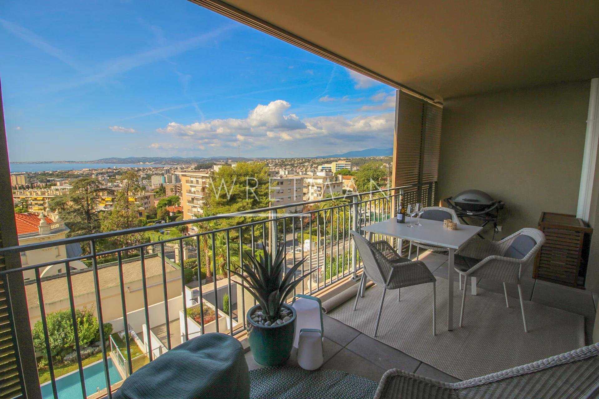 Condominium in Nice, Alpes-Maritimes 11371155