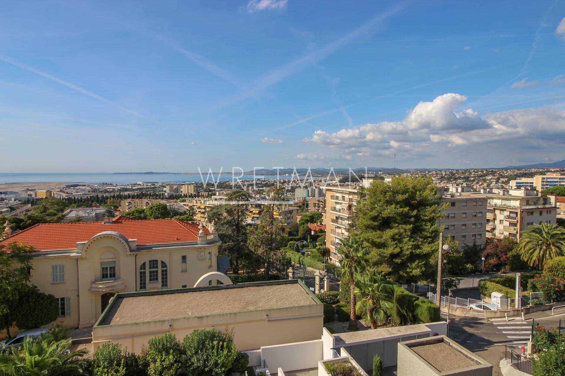 Condominium dans Nice, Alpes-Maritimes 11371155