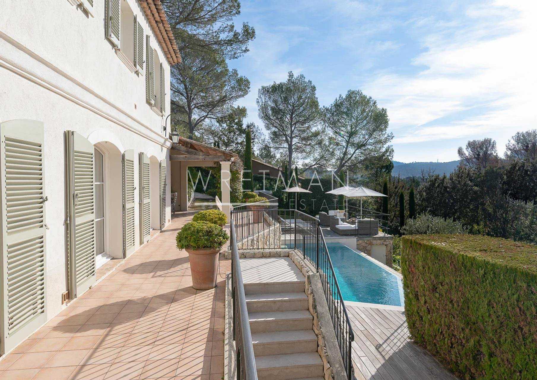 rumah dalam Valescure, Provence-Alpes-Cote d'Azur 11371172