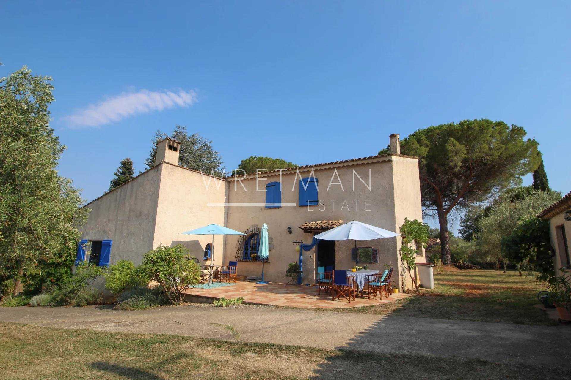Hus i Callian, Provence-Alpes-Cote d'Azur 11371174