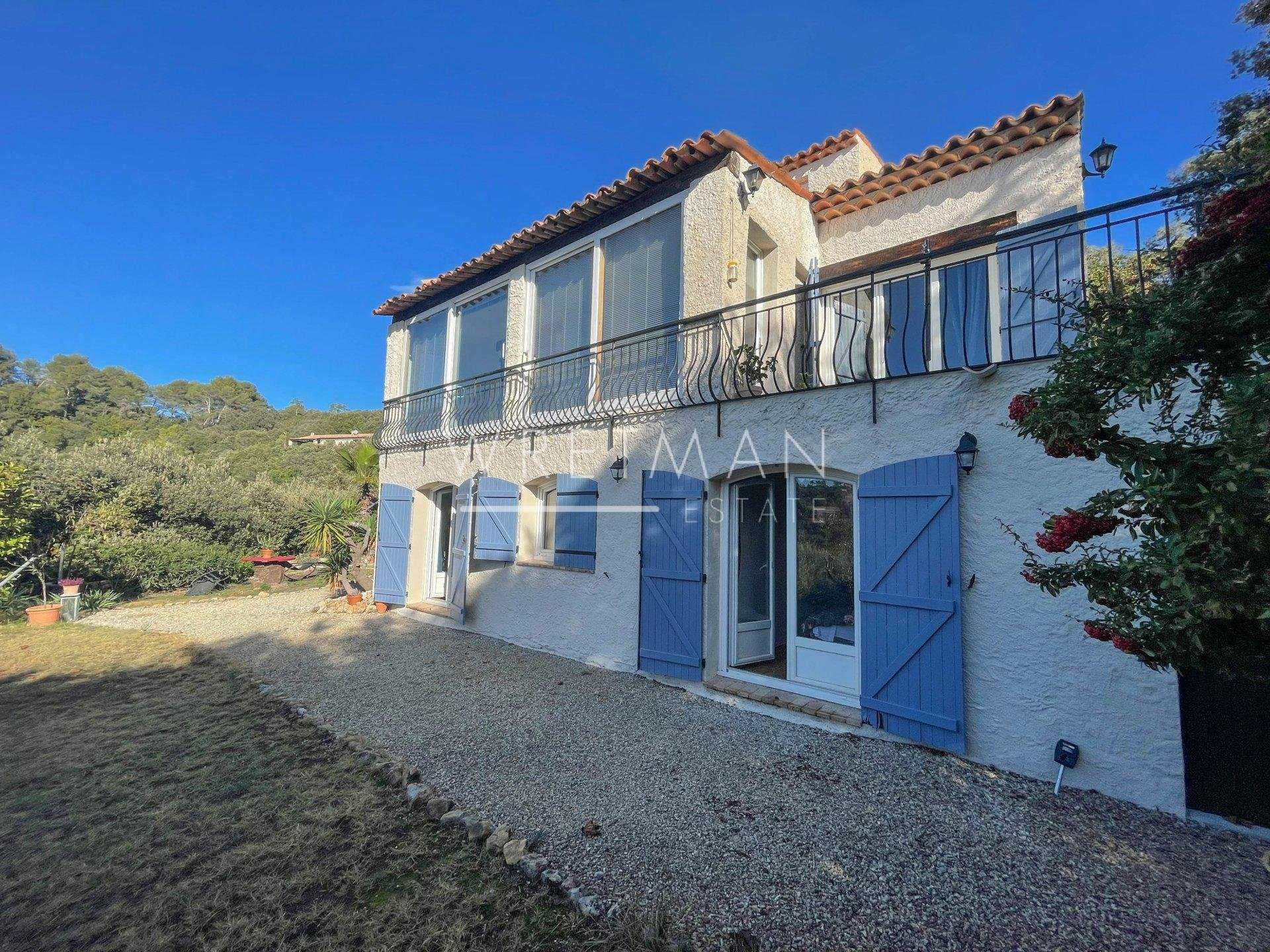 Hus i Montauroux, Provence-Alpes-Cote d'Azur 11371183