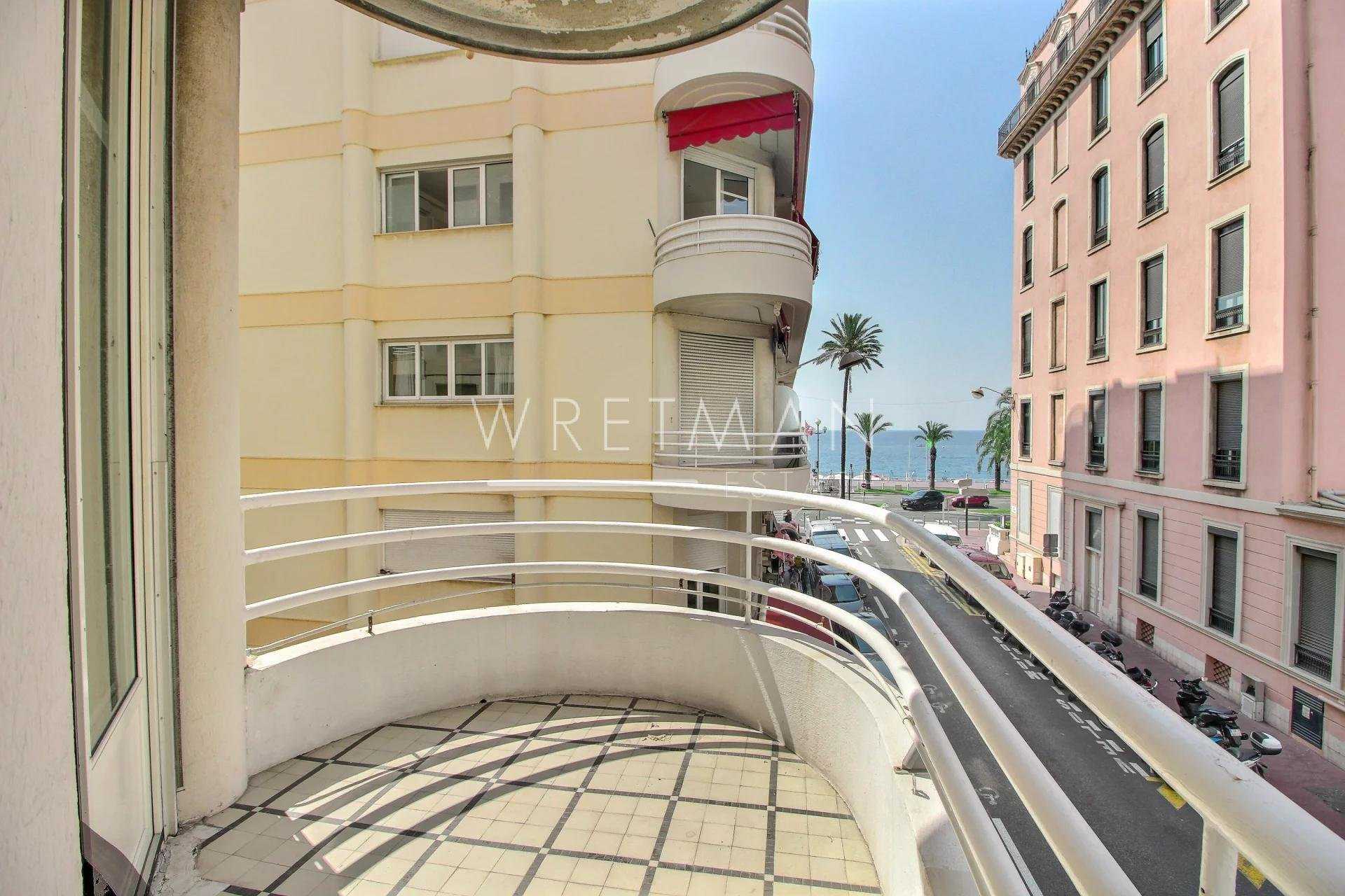Condominium in Nice, Alpes-Maritimes 11371243