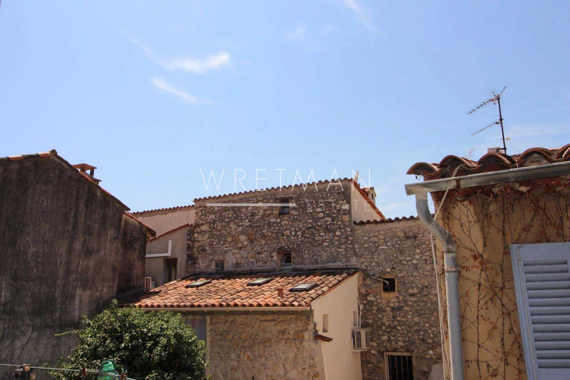 Osakehuoneisto sisään Antibes, Provence-Alpes-Cote d'Azur 11371247