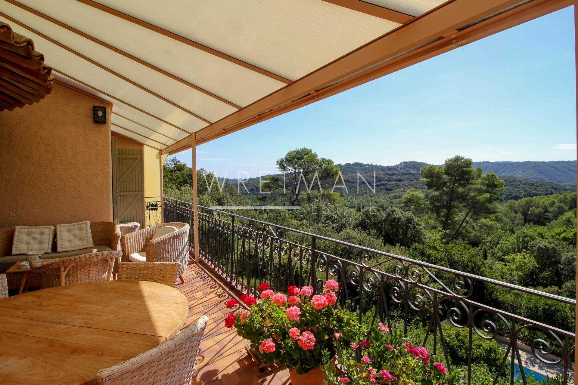 casa no Montauroux, Provença-Alpes-Costa Azul 11371262