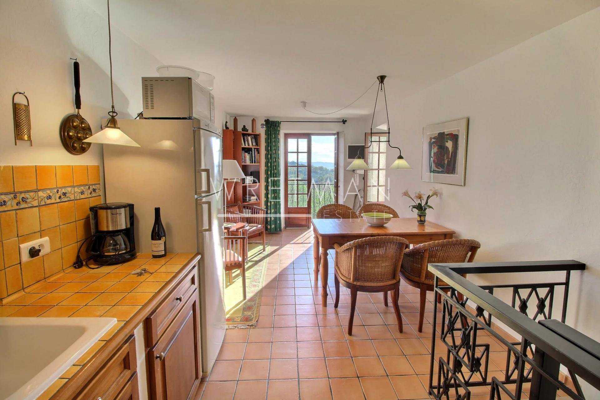 Hus i Callian, Provence-Alpes-Cote d'Azur 11371271