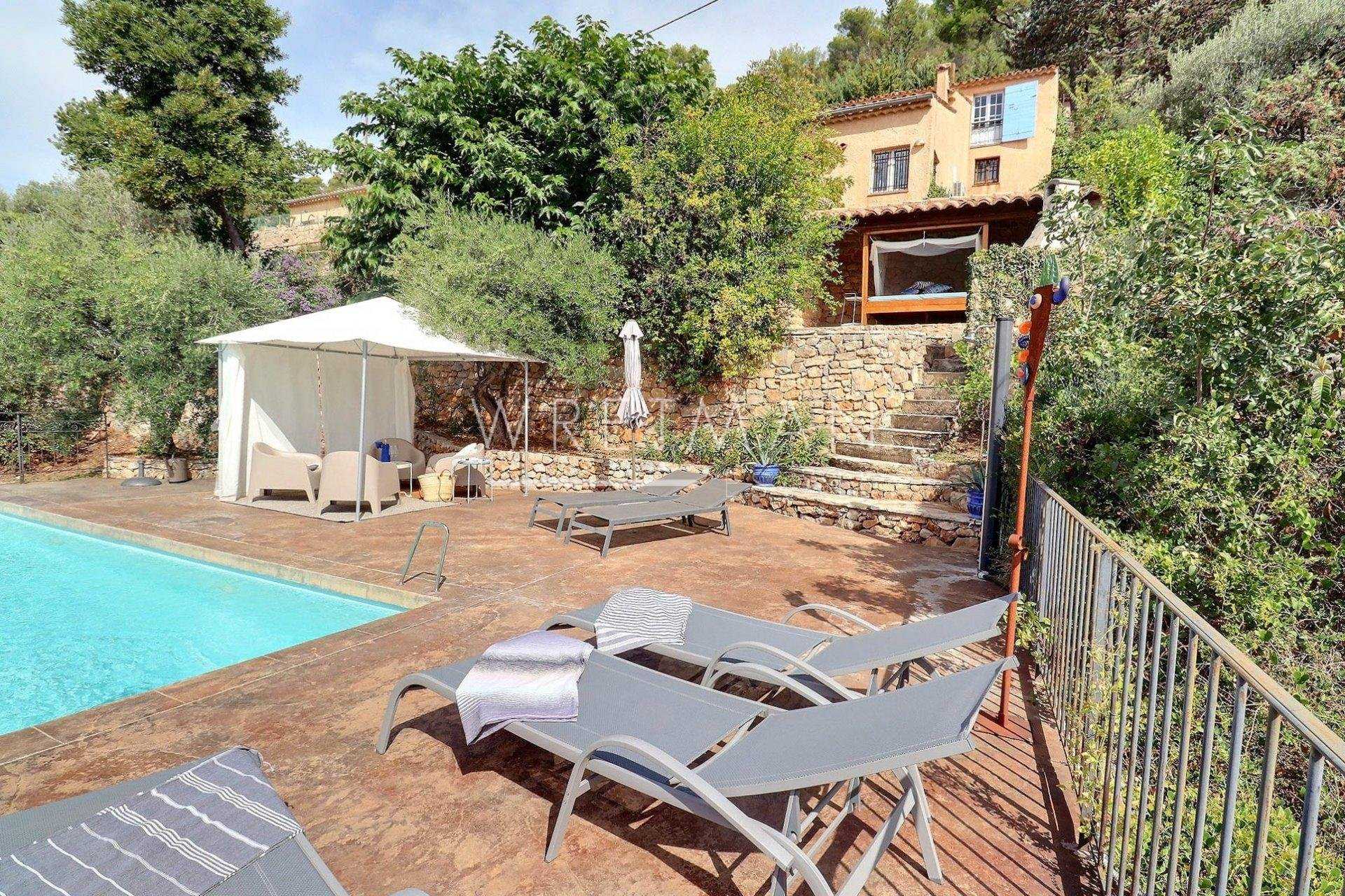 Rumah di Bargemon, Provence-Alpes-Cote d'Azur 11371283