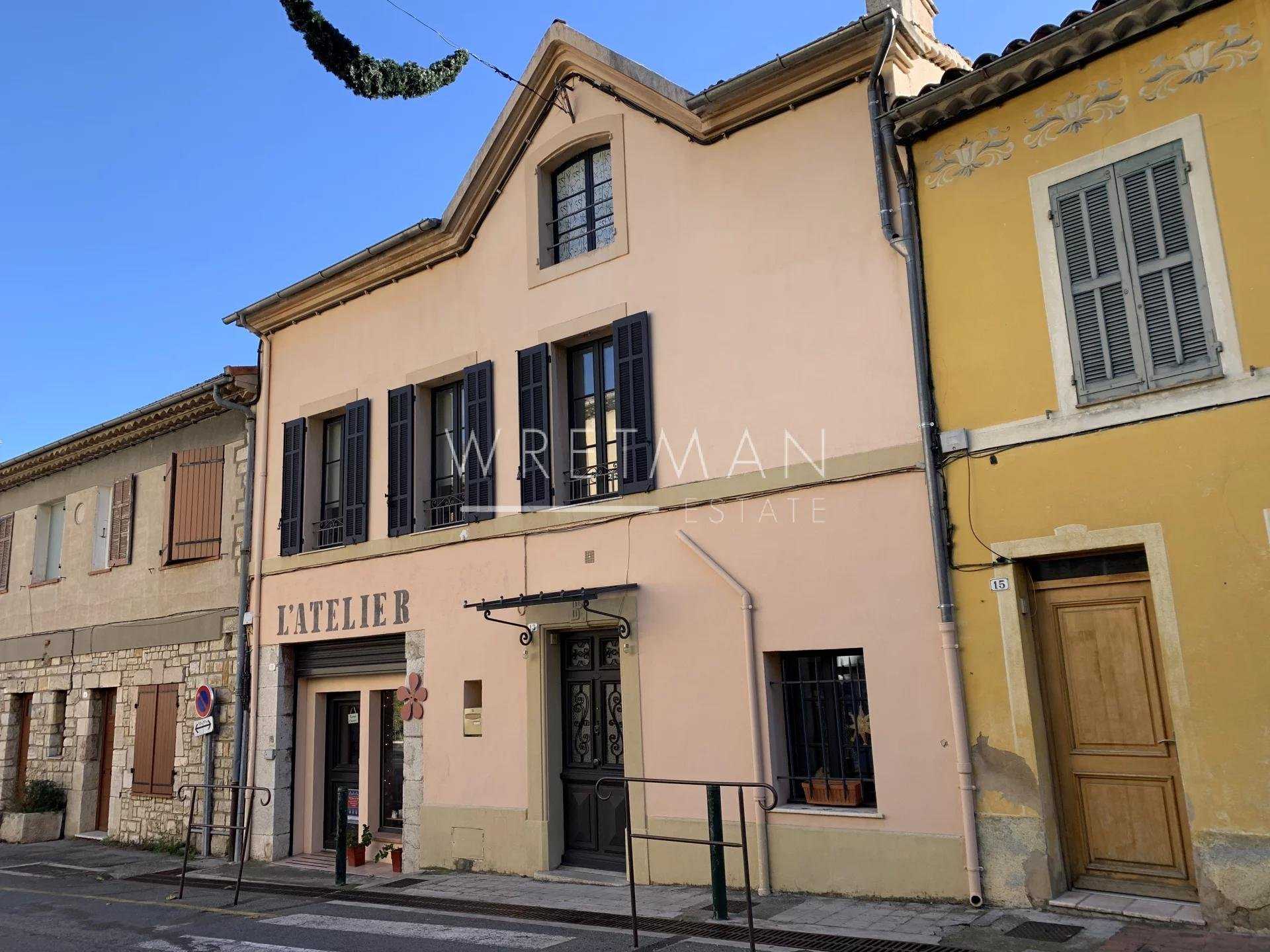 Hus i Seillans, Provence-Alpes-Cote d'Azur 11371289