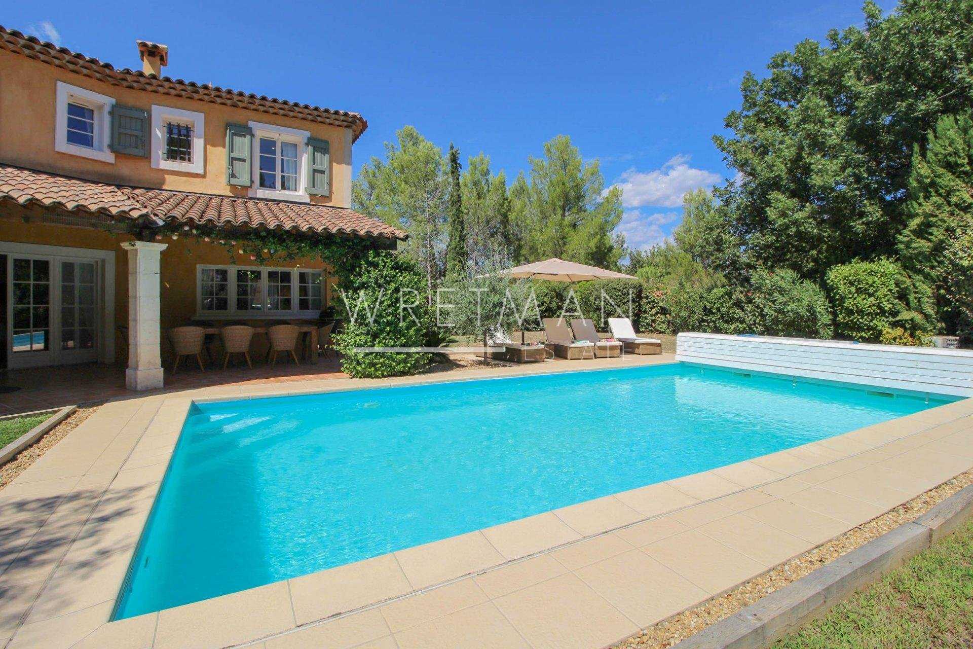 Rumah di Fayence, Provence-Alpes-Cote d'Azur 11371297