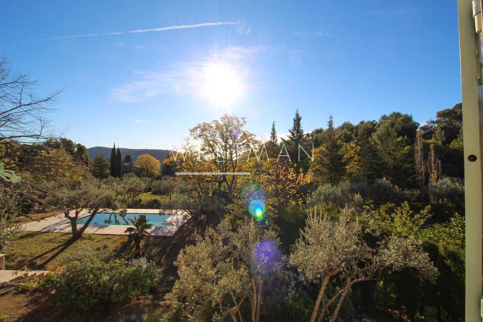 rumah dalam Bargemon, Provence-Alpes-Côte d'Azur 11371304