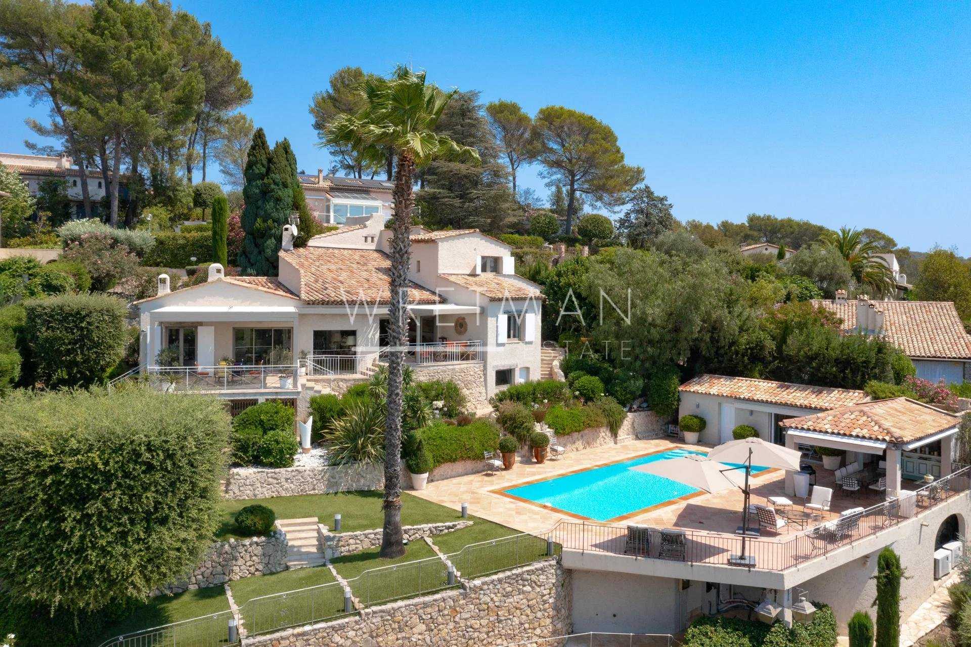 房子 在 Le Plan, Provence-Alpes-Cote d'Azur 11371327