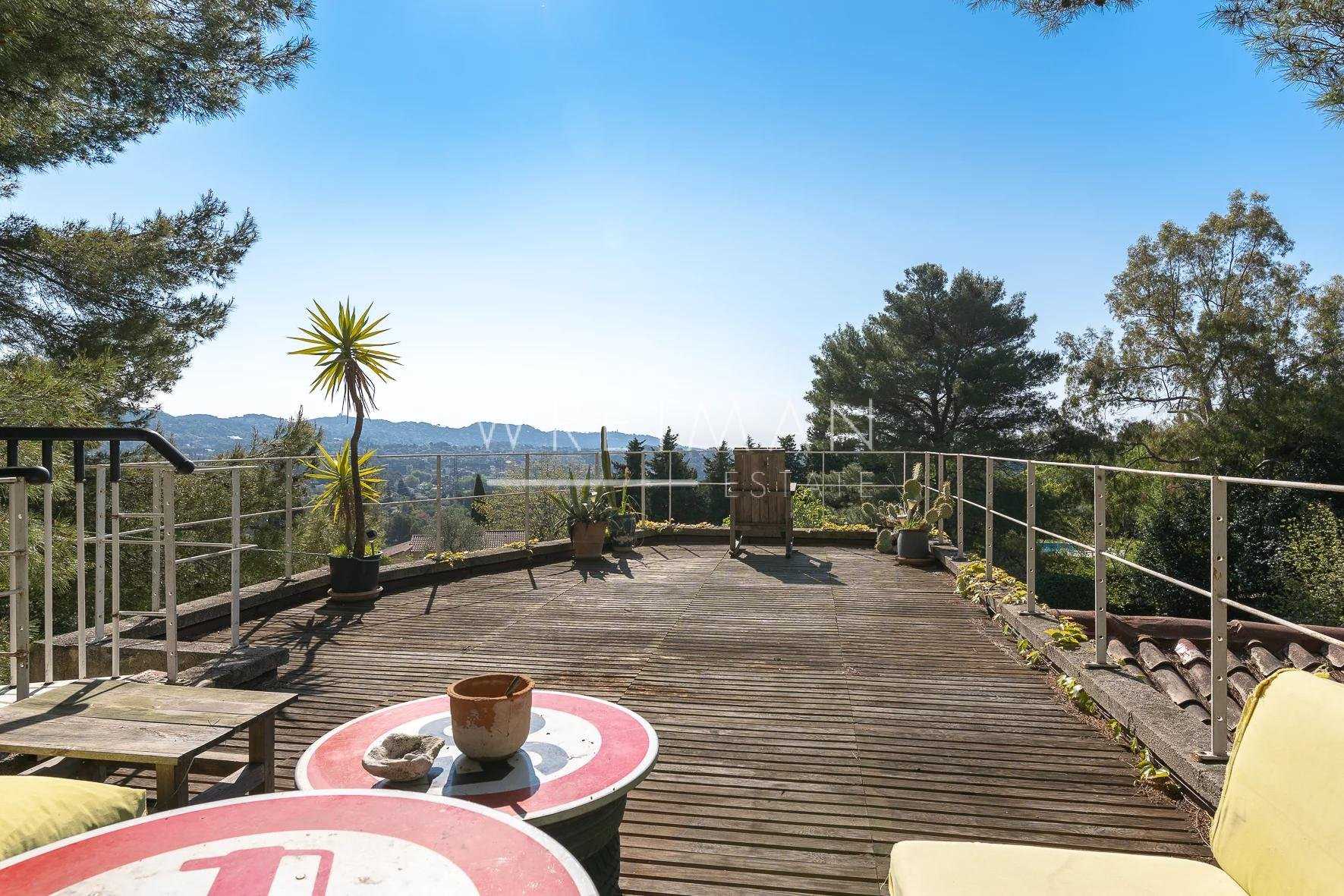 House in Mougins, Alpes-Maritimes 11371342