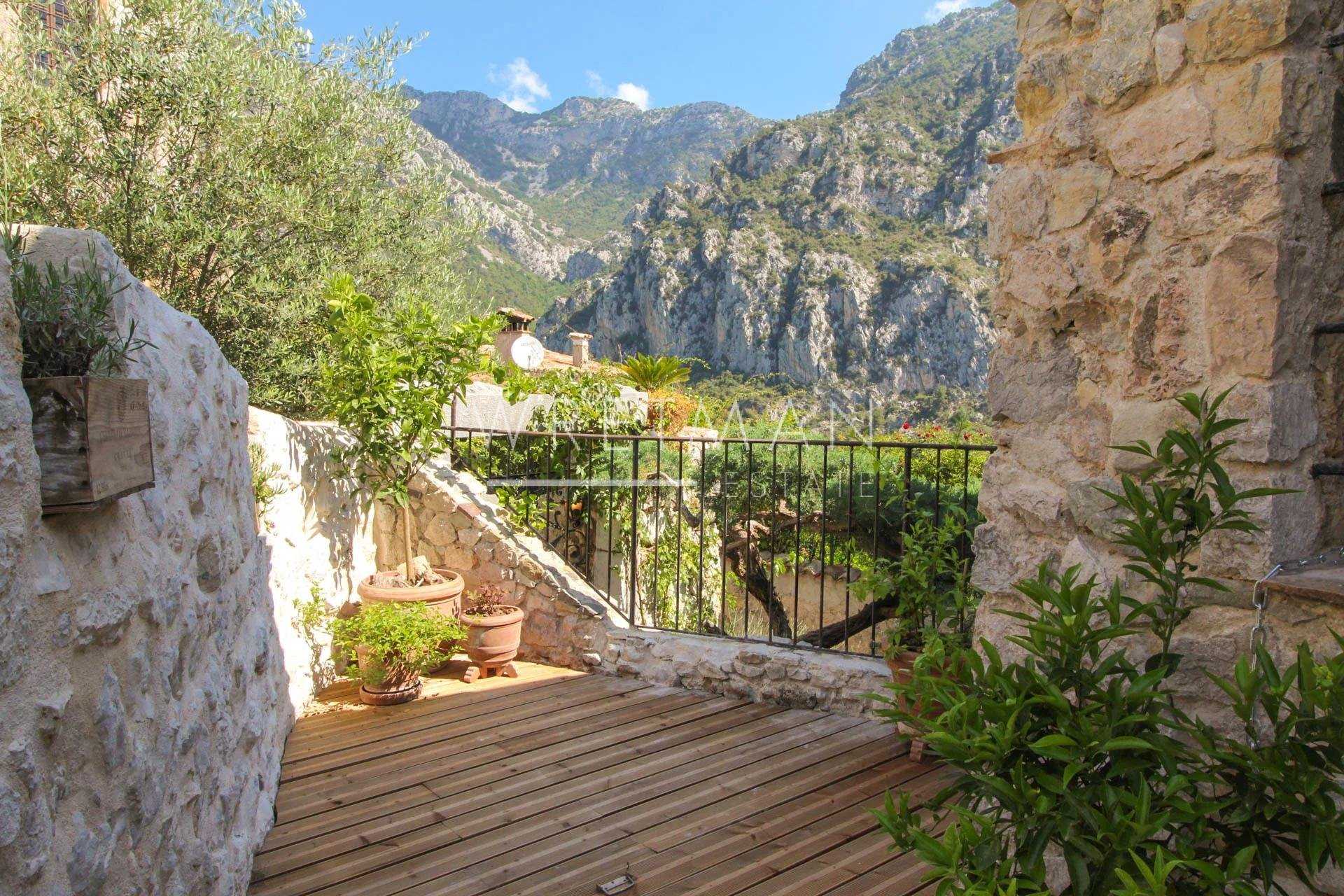 Hus i Gorbio, Provence-Alpes-Cote d'Azur 11371375