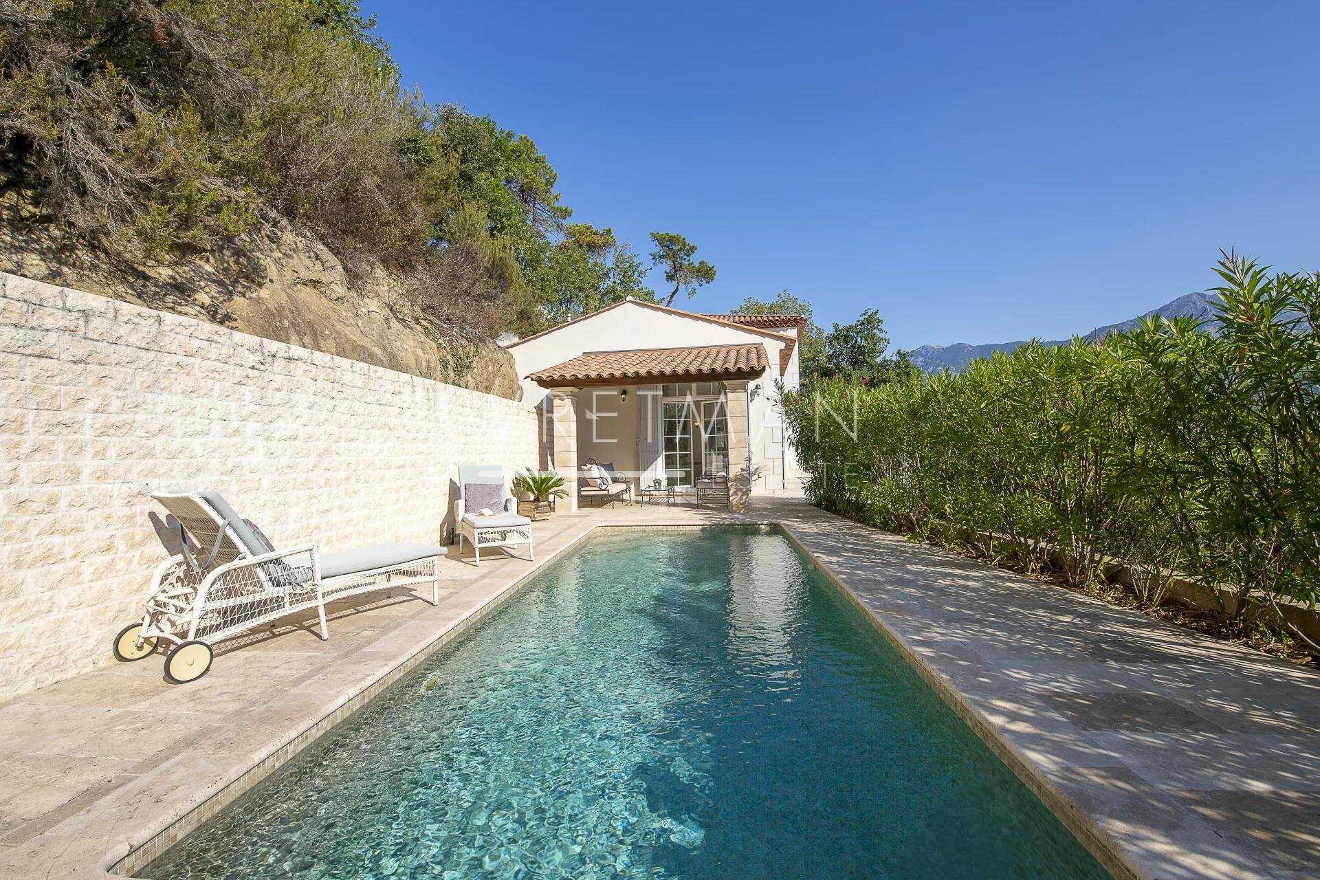 Casa nel Saint-Zacharie, Provence-Alpes-Cote d'Azur 11371386