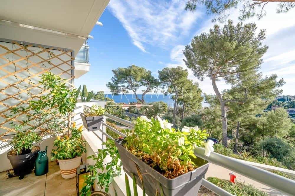 Condominium in Kap Maarten, Provence-Alpes-Côte d'Azur 11371398