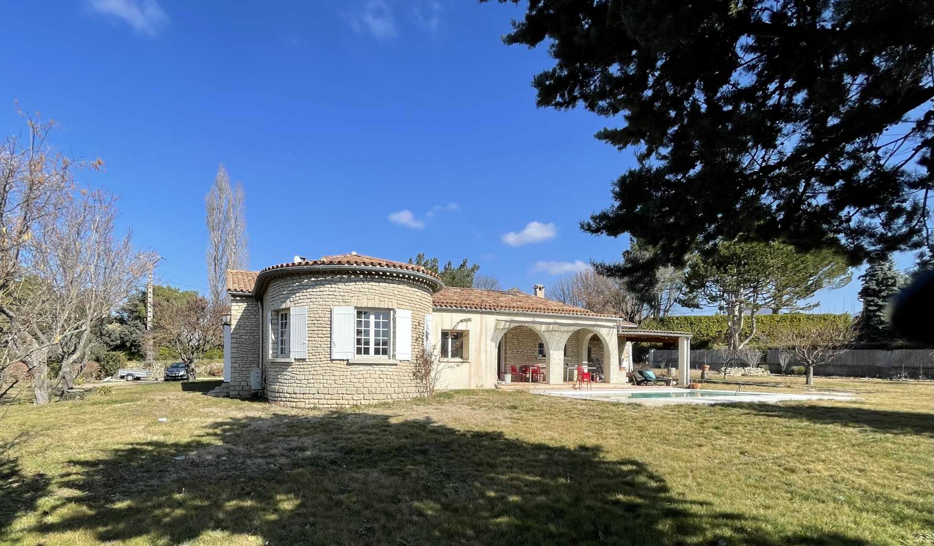 房子 在 Malaucene, Provence-Alpes-Cote d'Azur 11371421