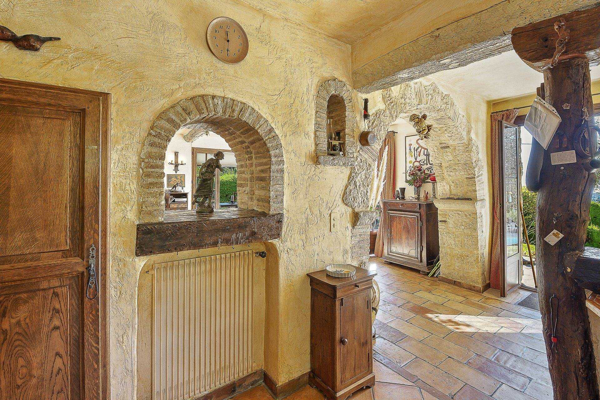 بيت في Vence, Alpes-Maritimes 11371475