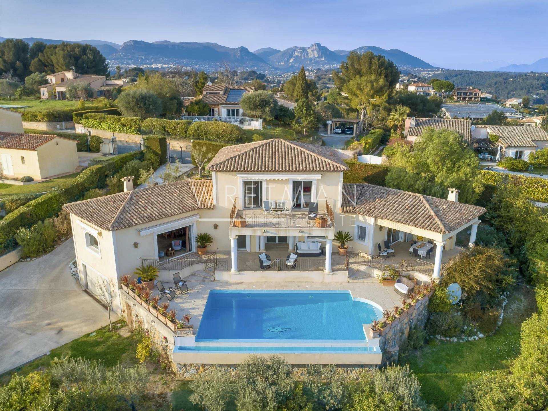 casa no Saint-Paul-de-Vence, Provença-Alpes-Costa Azul 11371477