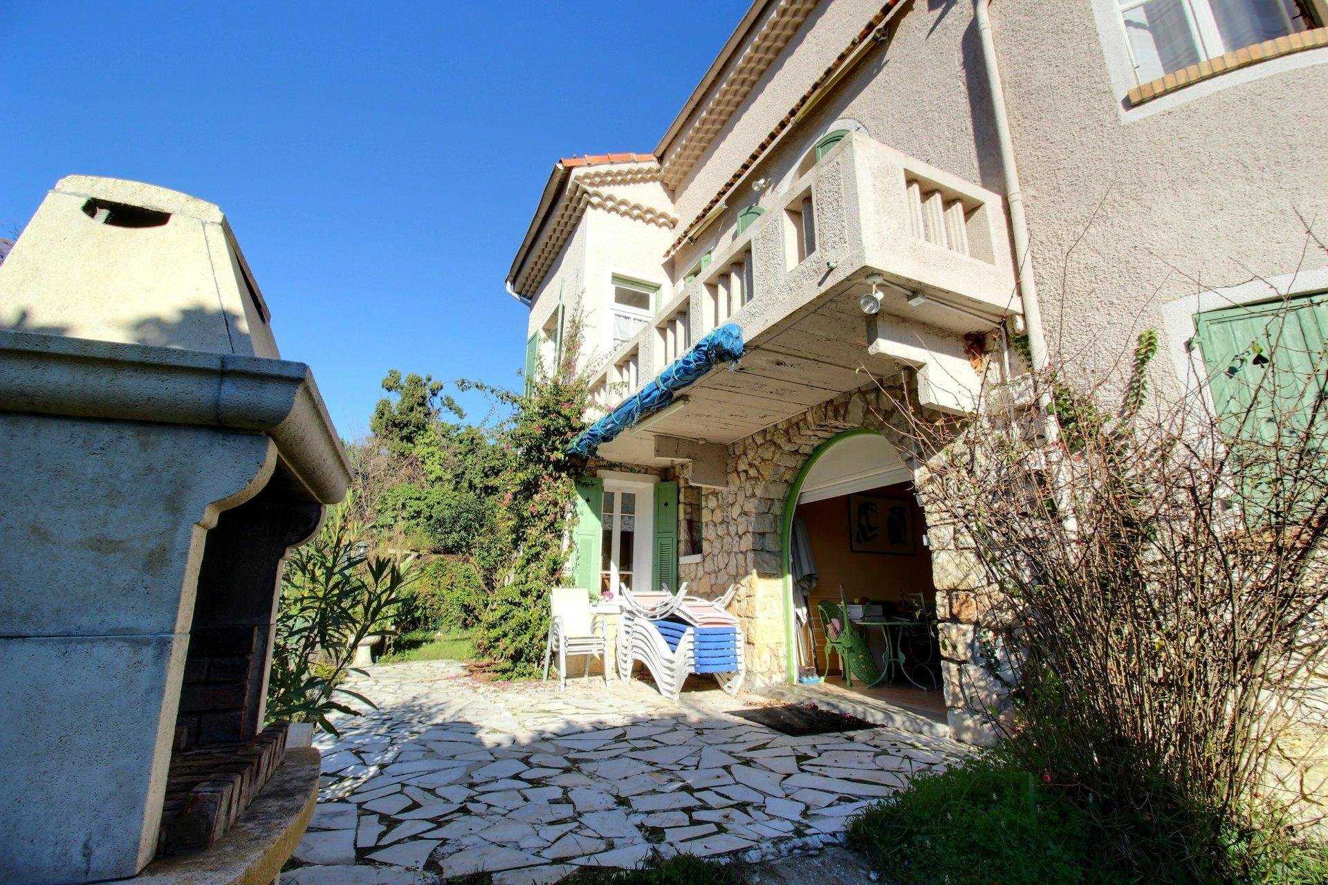 casa en Vence, Alpes-Maritimes 11371479
