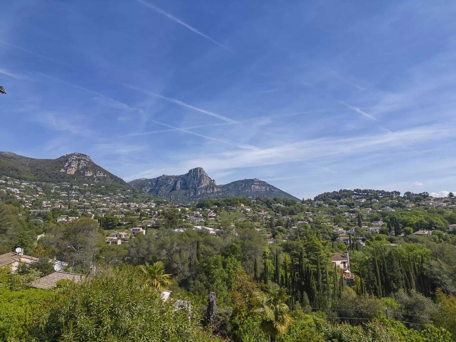 House in Vence, Alpes-Maritimes 11371480