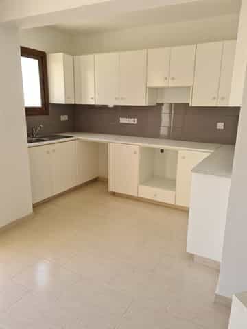 Condominium in Perivolia, Larnaca 11371690