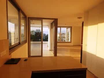 公寓 在 Nicosia, Nicosia 11372037
