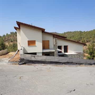 Rumah di Agios Epifanios, Nicosia 11372449