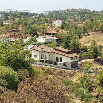 Rumah di Agios Epifanios, Nicosia 11372449