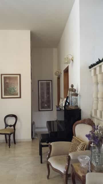 Будинок в Nicosia, Lefkosia 11375616