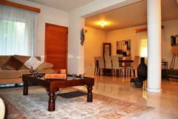 Huis in Lakatamia, Nicosia 11378050
