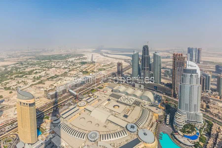 Residential in Dubai, Sheikh Mohammed bin Rashid Boulevard 11378312