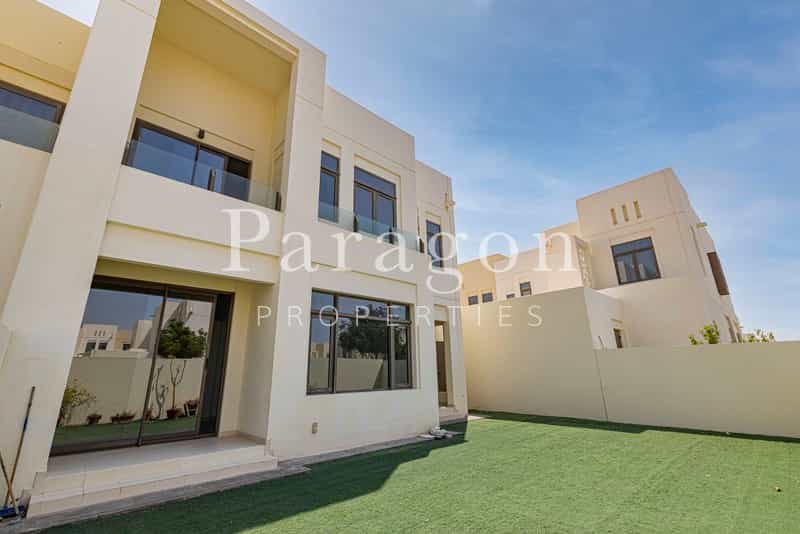 Talo sisään "Ud al Bayda", Dubai 11378470