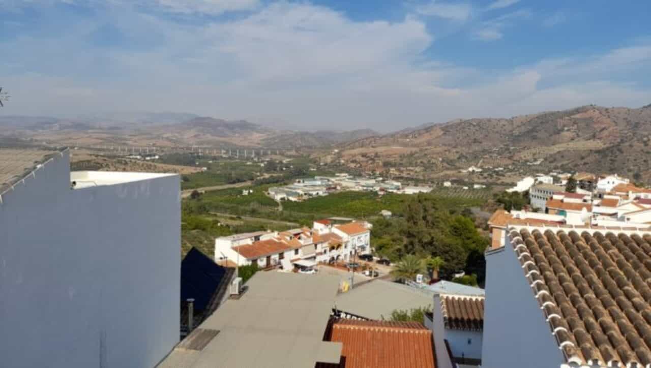 بيت في Álora, Andalucía 11383996