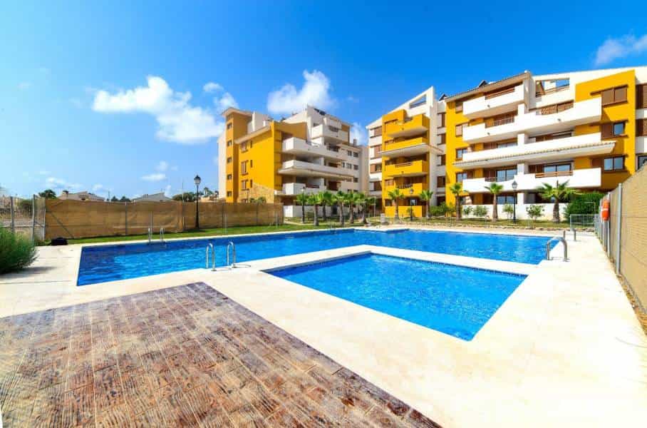 Condominium in El Tocino, Valencia 11384100
