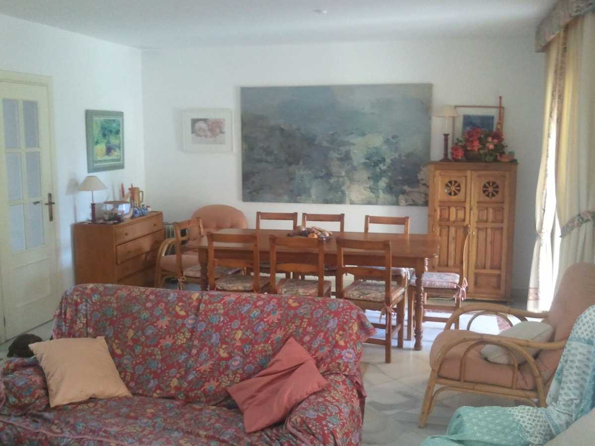 жилой дом в San Roque, Andalucía 11386029