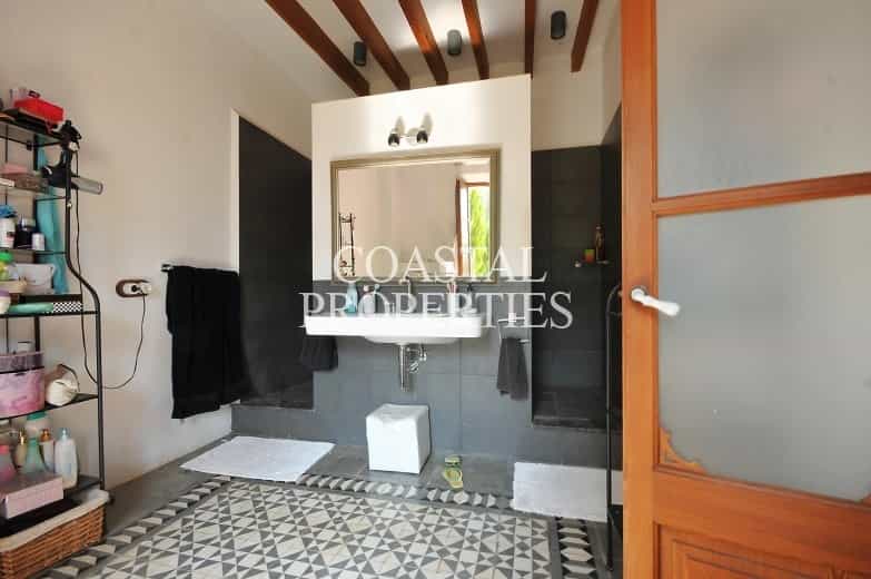 House in , Illes Balears 11386167