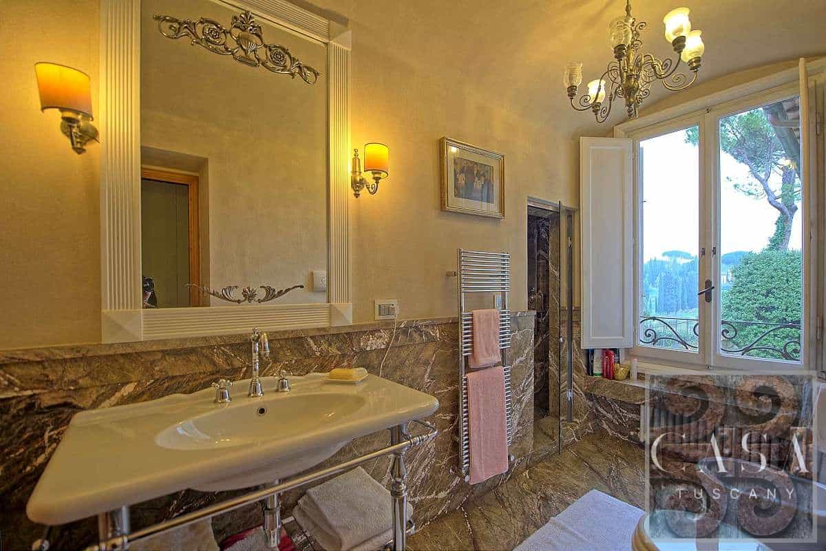 Rumah di Florence, Tuscany 11390643