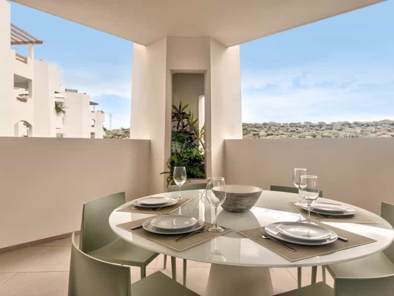 Condominium in Los Cristianos, Canary Islands 11390689
