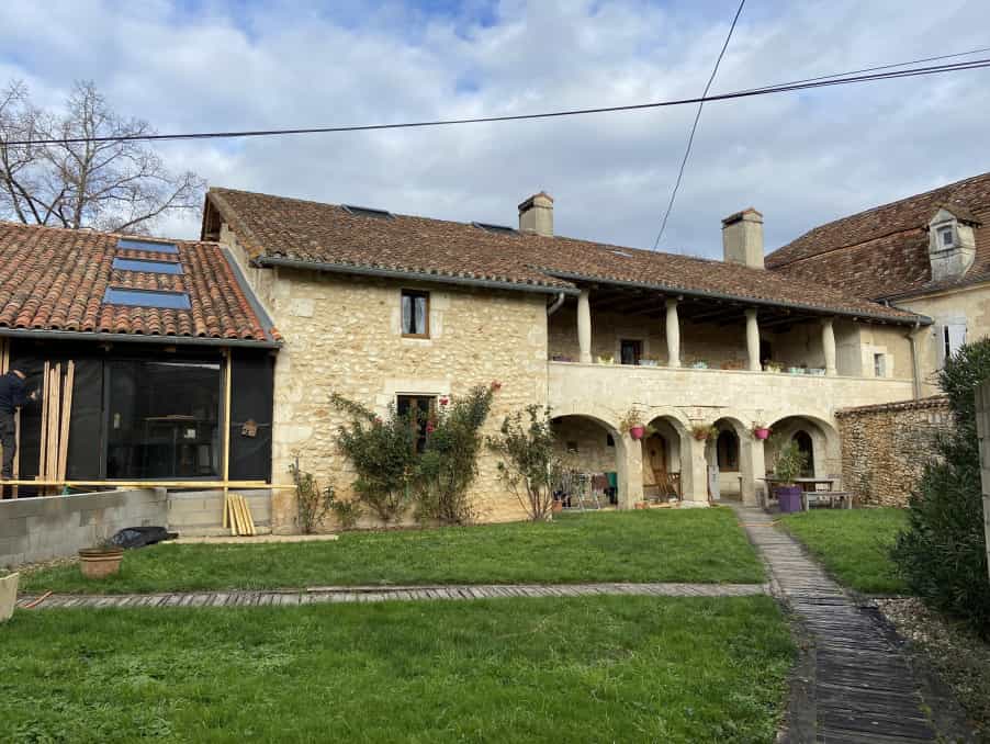 House in Jaure, Nouvelle-Aquitaine 11390726