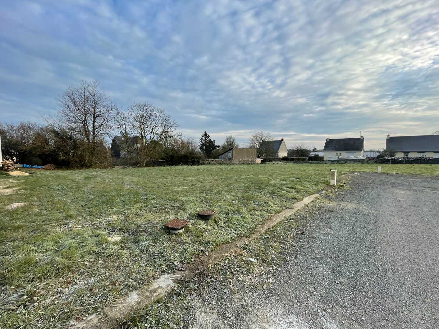 Tanah dalam Lanrelas, Bretagne 11390826
