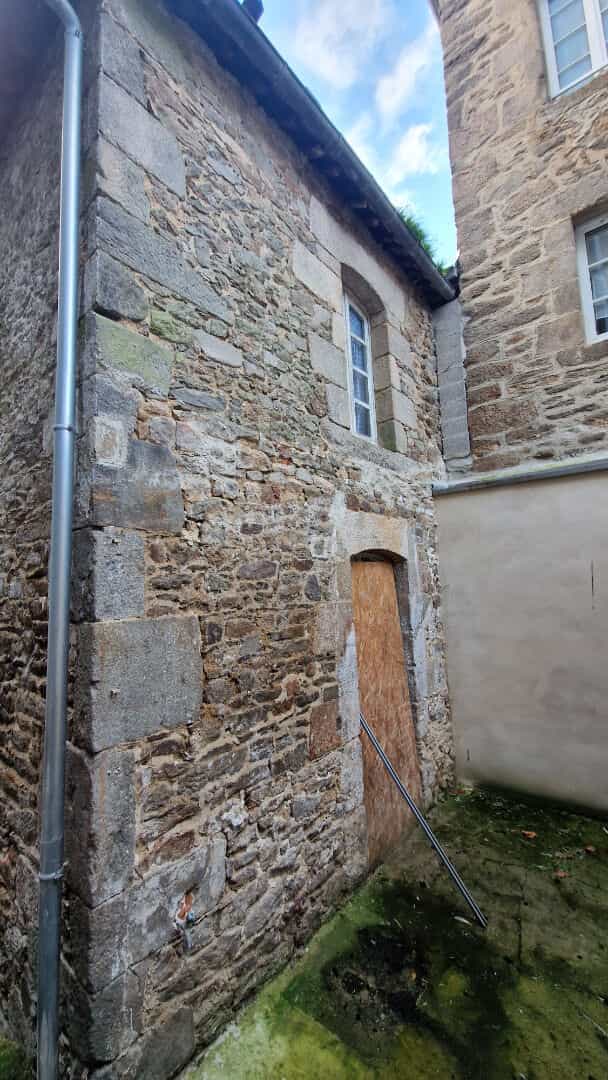 жилой дом в Динан, Бретань 11391075