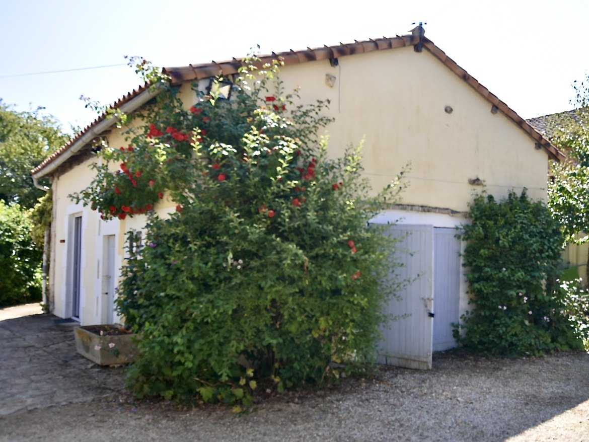 Talo sisään Pers, Nouvelle-Aquitaine 11391144
