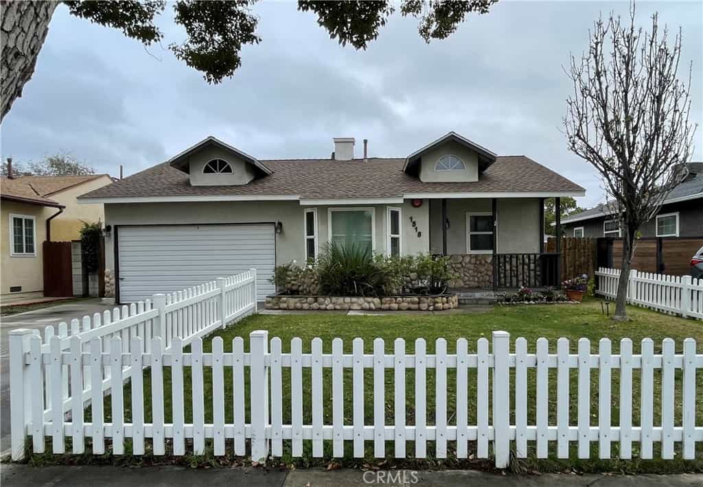 House in Burbank, California 11391194
