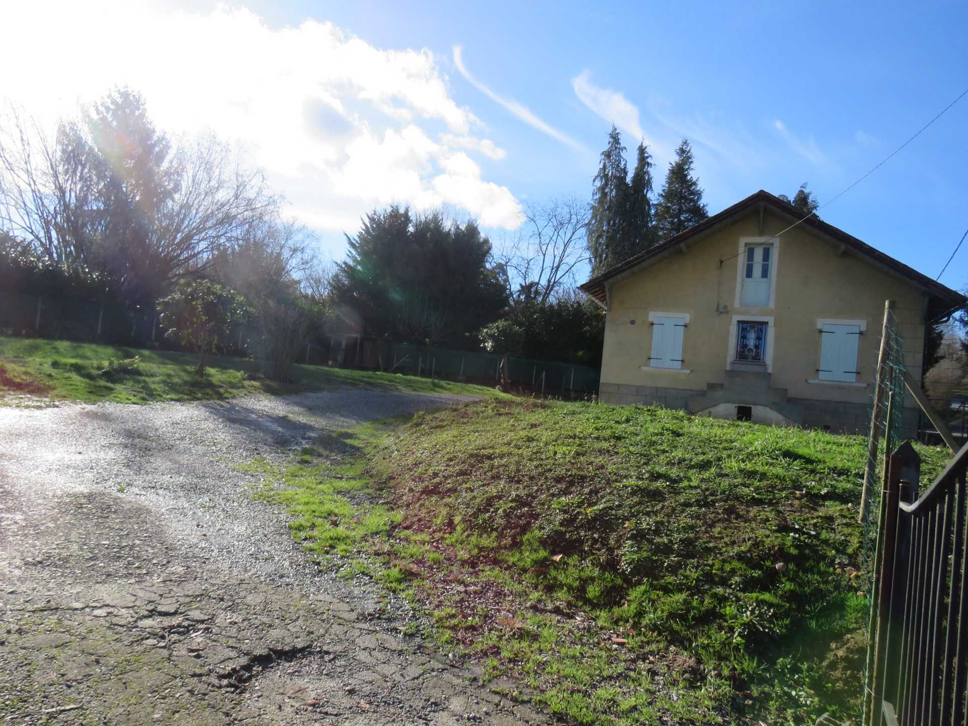 Hus i Castelnau-Magnoac, Occitanie 11391213