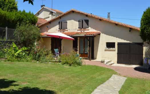Rumah di Ruffec, Nouvelle-Aquitaine 11391411